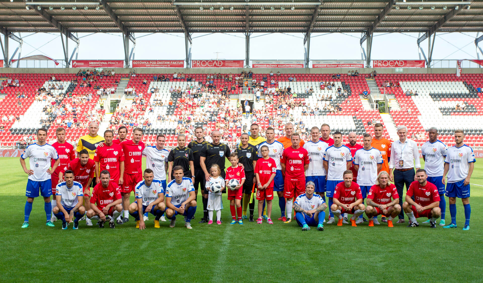 Wielki mecz piłkarski zawodników z Ekstraklasy